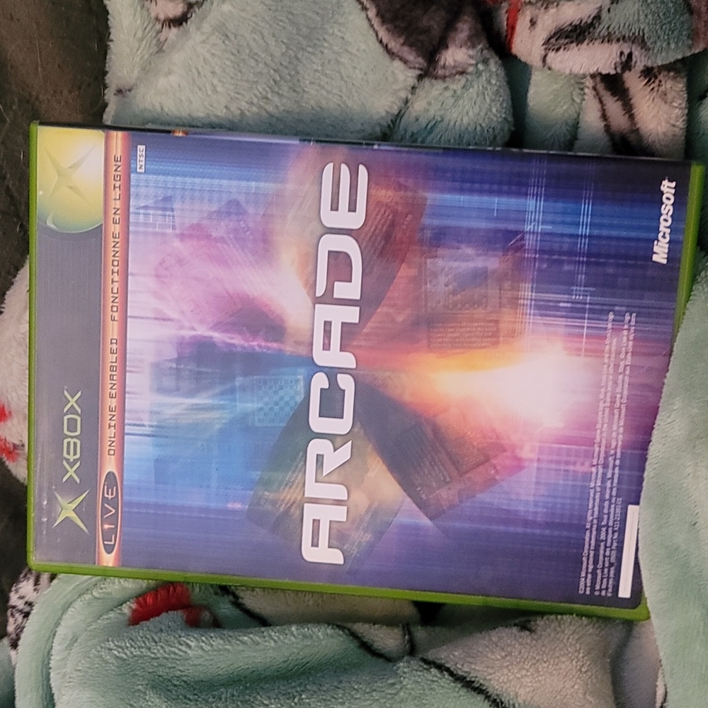 XBOX GAMES- 2 GAMES IN ONE- LOOK